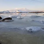Εξοχικό σπίτι Aurora Sea-view With Wifi,sauna, Jaccuzi Vannareid