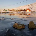 Εξοχικό σπίτι Aurora Sea-view With Wifi,sauna, Jaccuzi Vannareid