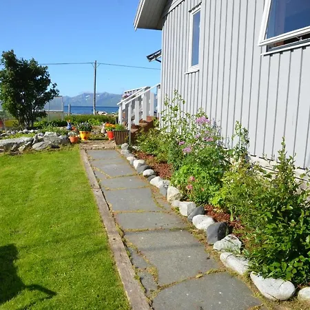 Aurora Sea View With Wifi,sauna Vannareid