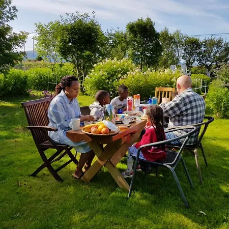 Country house Aurora Sea View With Wifi,sauna Vannareid